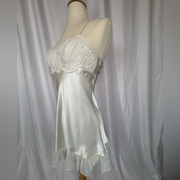 NWT Jonquil Cream Satin Chemise XS - Picture 2 of 4